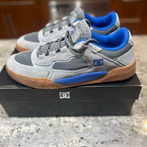DC Metric S skate shoes